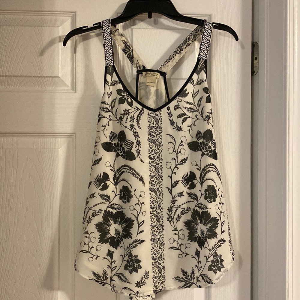 Lucky Brand Black and White Floral Flowy Tank Top